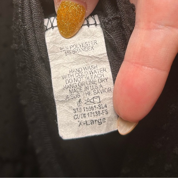 Reb n J Textured Blouse - Picture 5 of 7